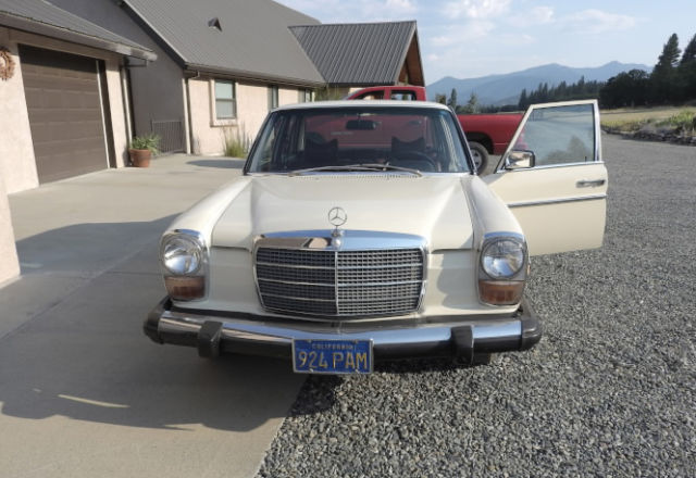 1976 Mercedes-Benz 240D -- - photo 4