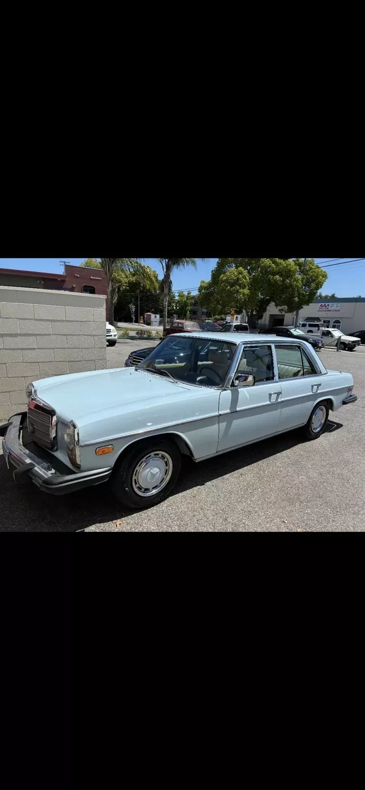 1976 Mercedes-Benz 240D