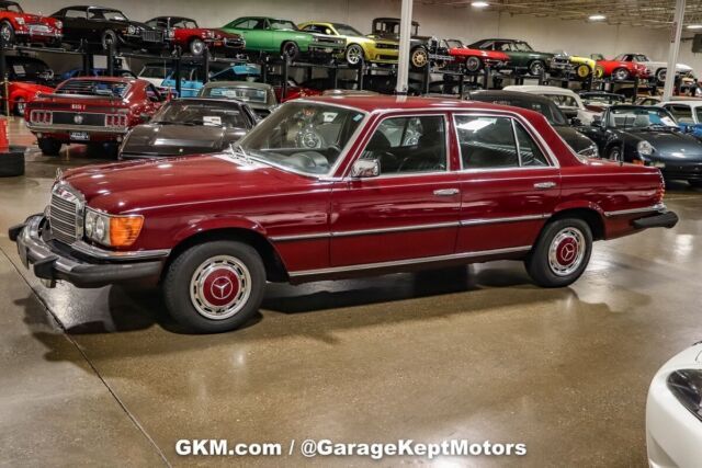 1976 Mercedes-Benz 200-Series - photo 9