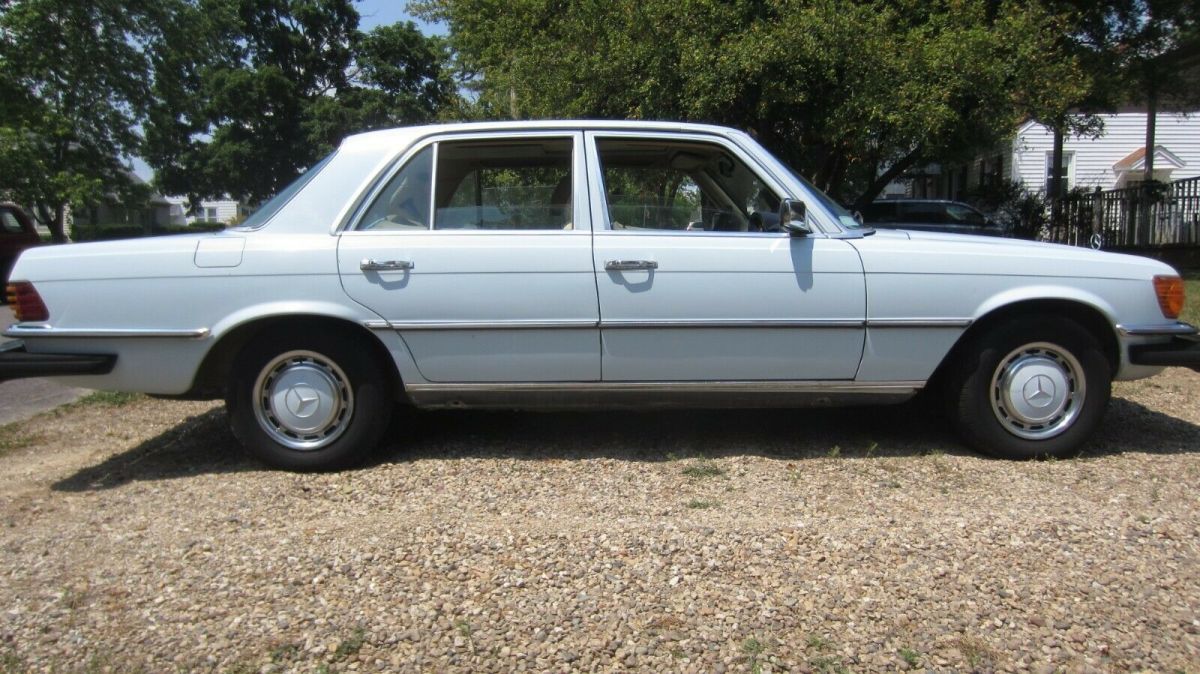 1976 Mercedes-Benz 200-Series - photo 7