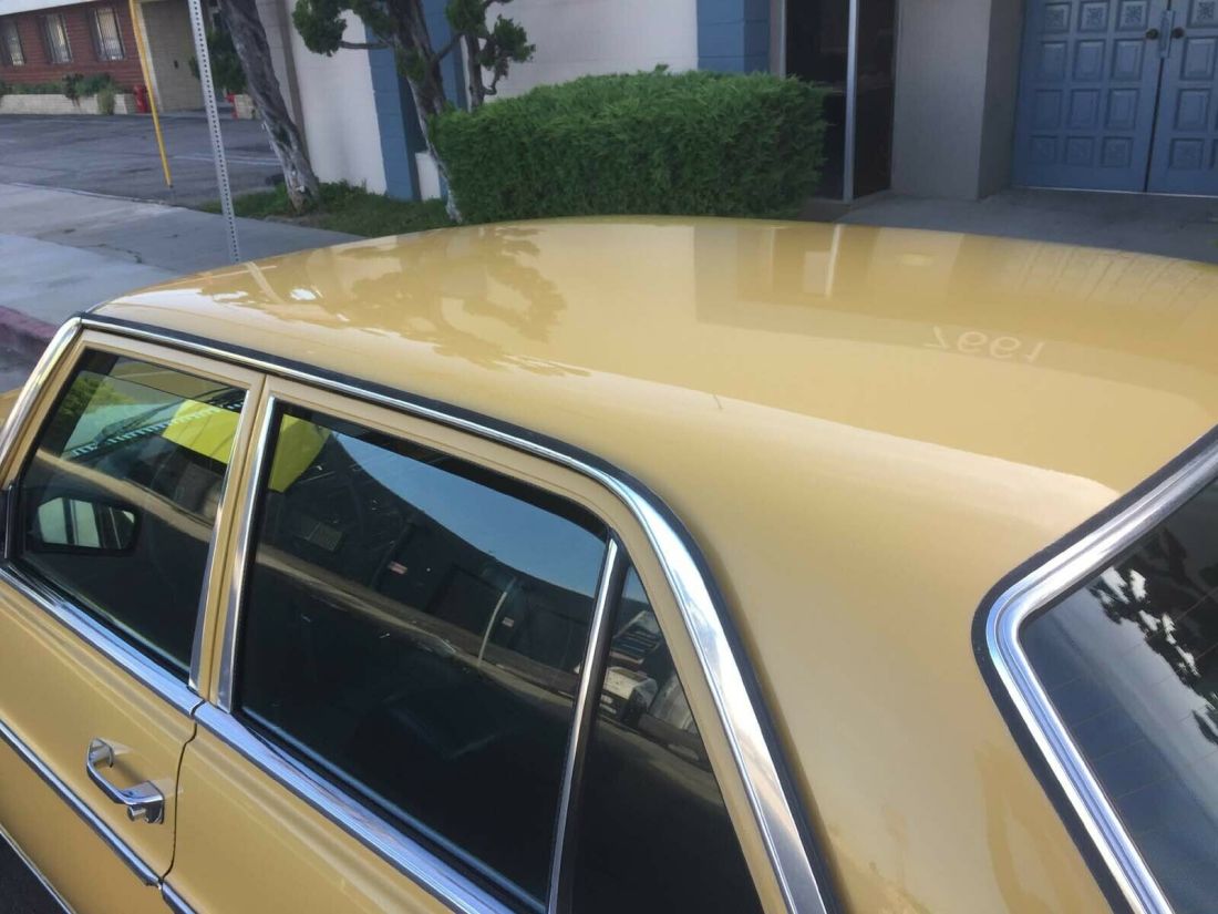 1976 Mercedes-Benz 300-Series - photo 11