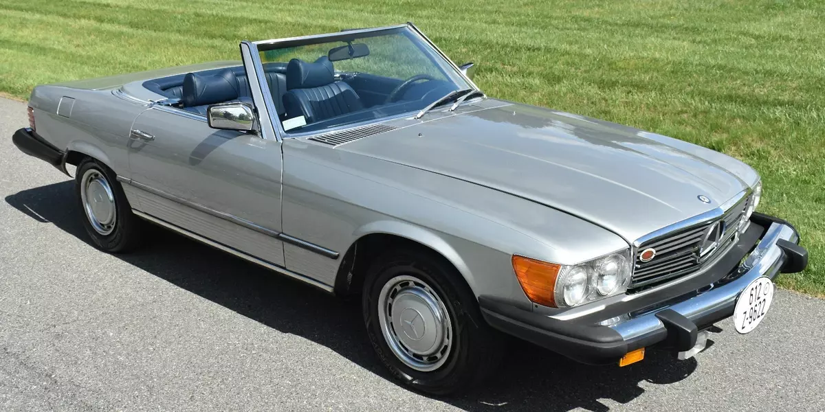 1976 Mercedes-Benz 450 SL 4.5 Liter V8 3-Speed Auto Restored AACA Winner Ex Cond 1976 Mercedes-Benz SL-Class 450 SL Roadster V8 Restored 2 Tops