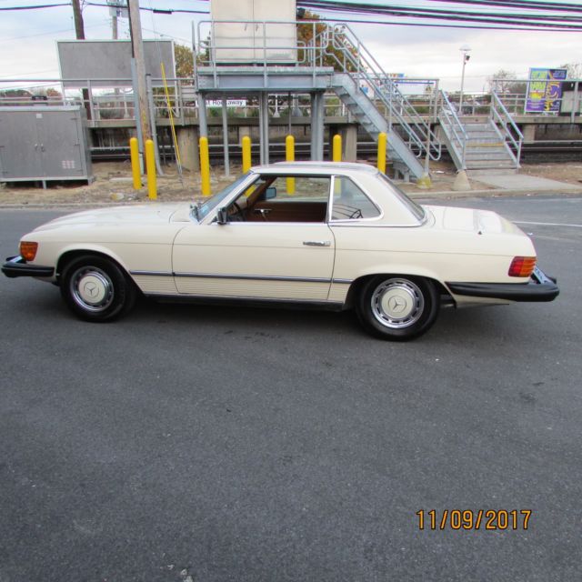 1976 Mercedes-Benz SL-Class CONVERTIBLE - photo 2