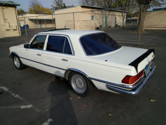 1976 Mercedes-Benz 400-Series 4 Door - photo 4