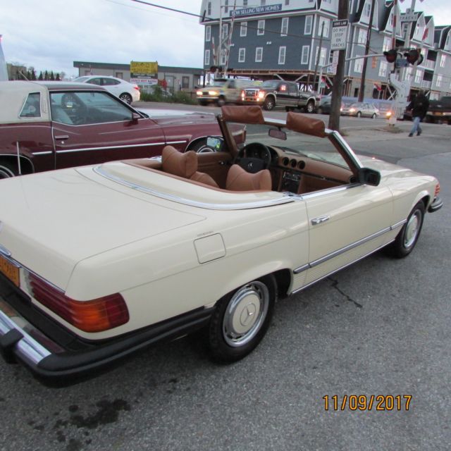 1976 Mercedes Benz Convertible 2 Owners! Very Clean Car! Low Reserve! 1976 Mercedes-Benz SL-Class CONVERTIBLE