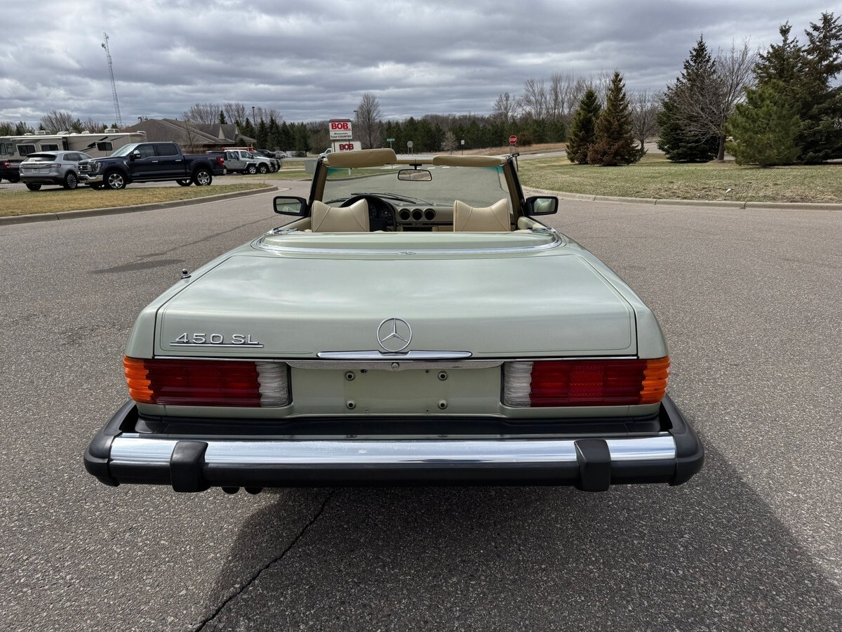 1976 Mercedes-Benz 450 SL Convertible - photo 4