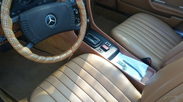 1976 Mercedes-Benz SL450 Convertible - photo 2