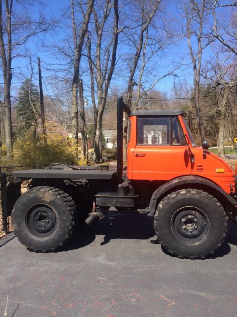 1976 Mercedes Unimog 406 1976 Mercedes-Benz 400-Series