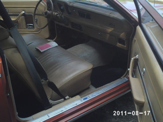 1976 Mercury Comet Base Sedan 2-Door - photo 9