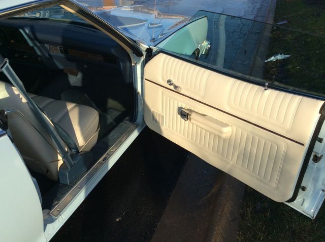 1976 Mercury Montego MX Hardtop 2-Door - photo 10