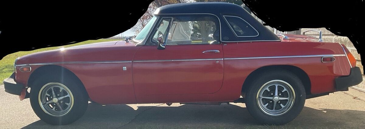 1976 MG B - photo 2