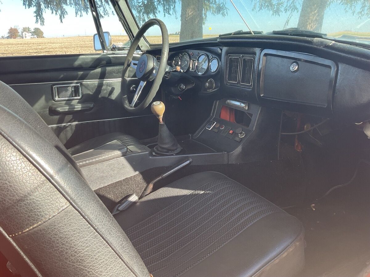 1976 MG B - photo 9