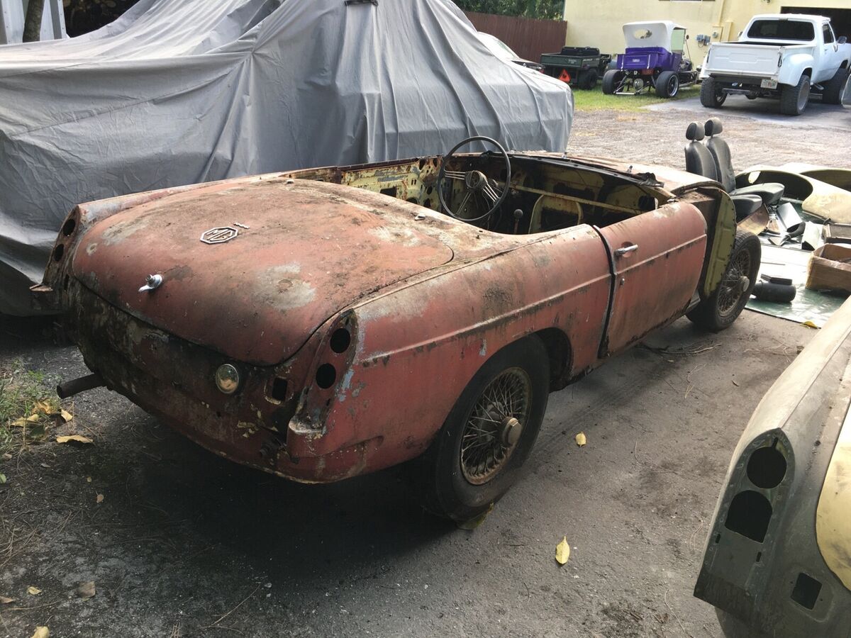 1976 MG MGB - photo 12