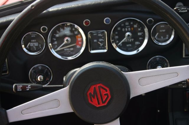 1976 MG MGB - photo 12