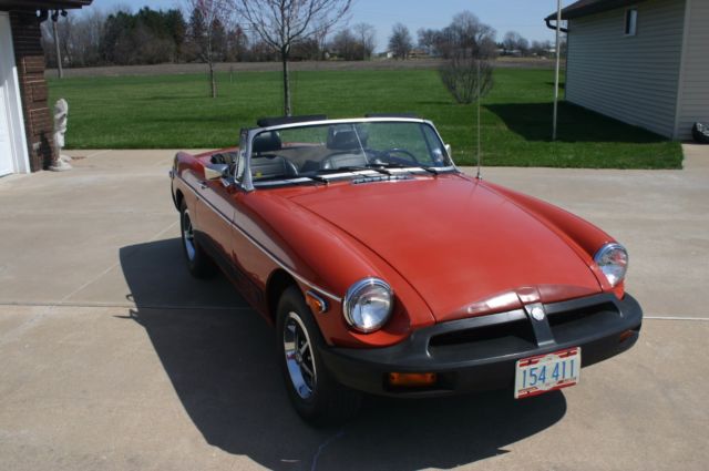 1976 MG MGB - photo 2