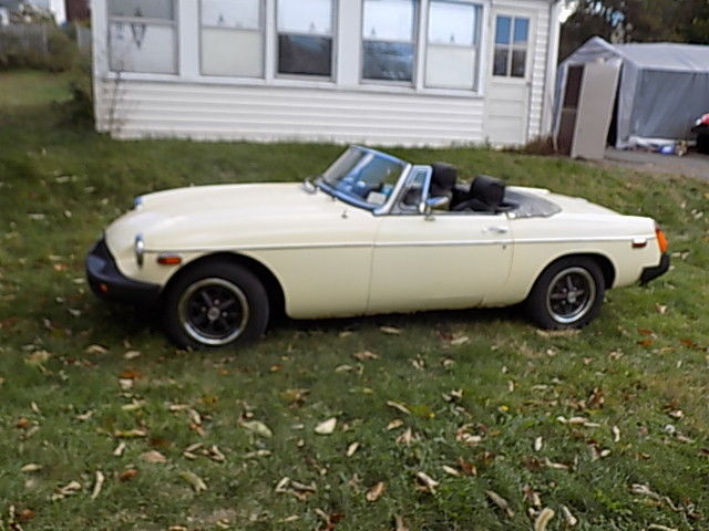 1976 MG MGB MK IV Convertible 2-Door 1.8L 1976 MG MGB MK IV Convertible 2-Door