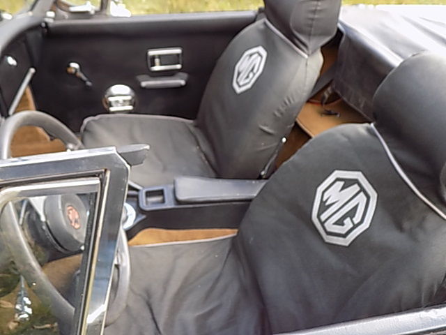 1976 MG MGB MK IV Convertible 2-Door - photo 3