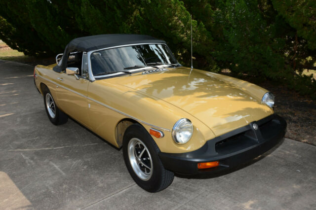 1976 MG MGB Roadster - photo 10