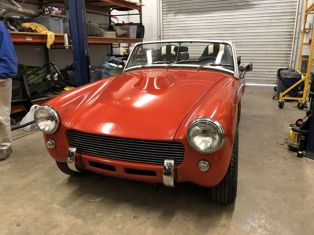 1976 MG Midget 1500 black and white stripes - photo 6