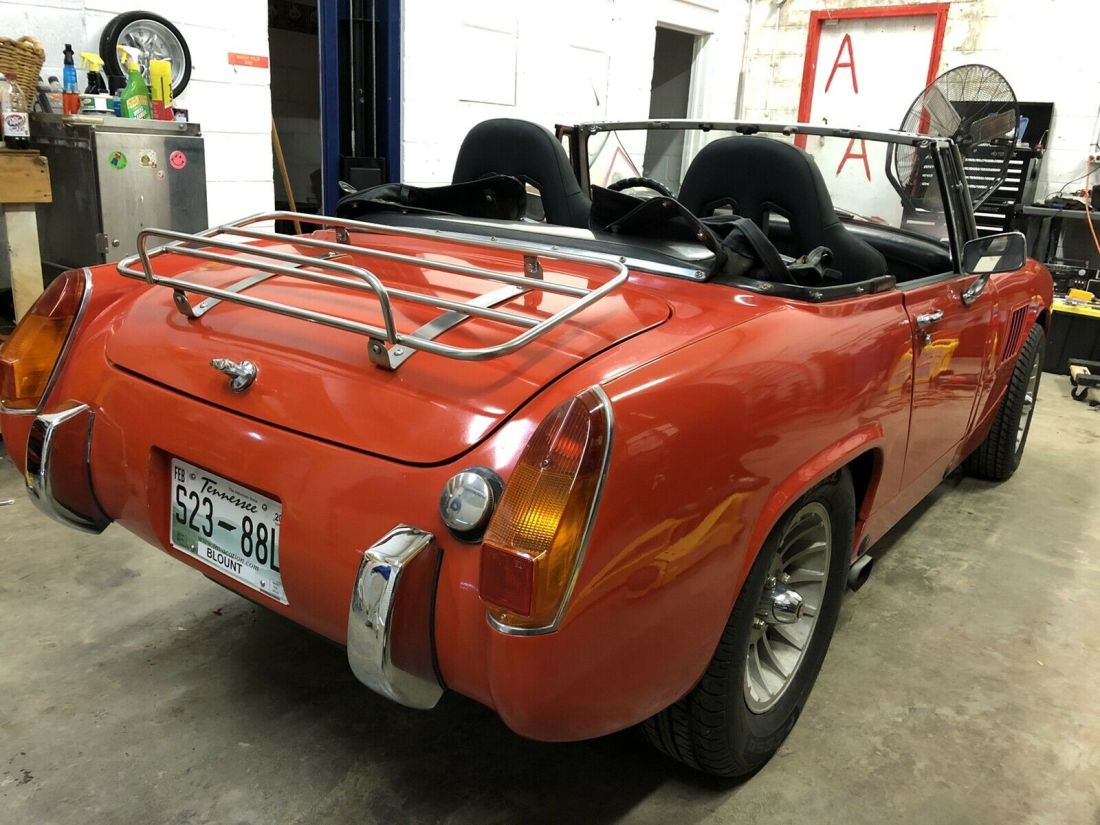 1976 MG Midget 1500 black and white stripes - photo 7