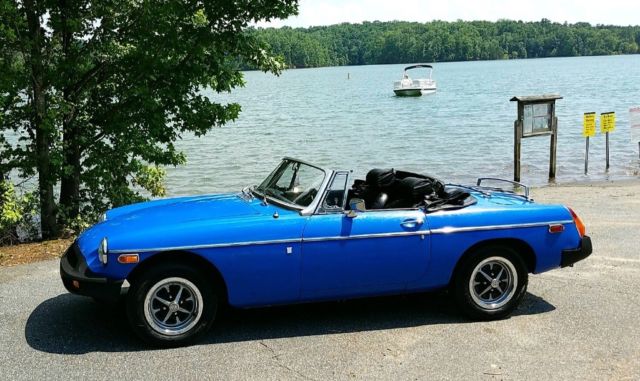 1976 MG MGB - photo 2