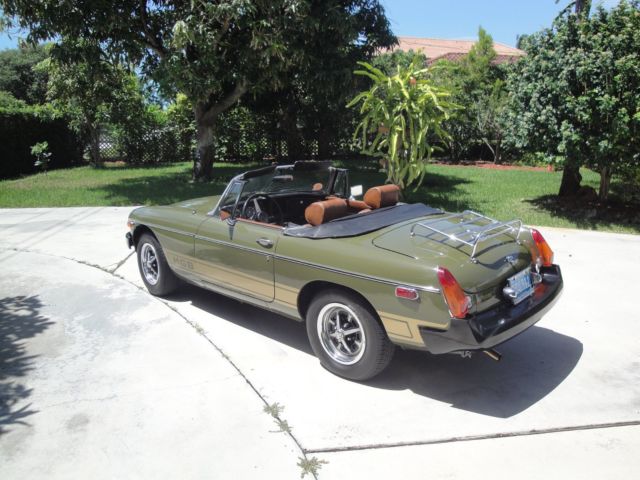 1976 MG MGB 50th Anniversary Roadster - photo 6