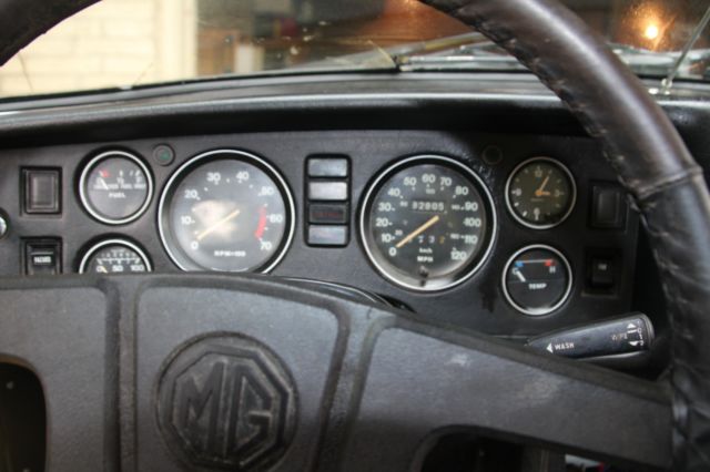 1976 MG MGB Convertible - photo 4