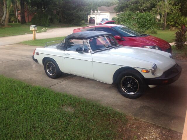 1976 MGB Convertible Roadster 4 Speed 1976 MG MGB