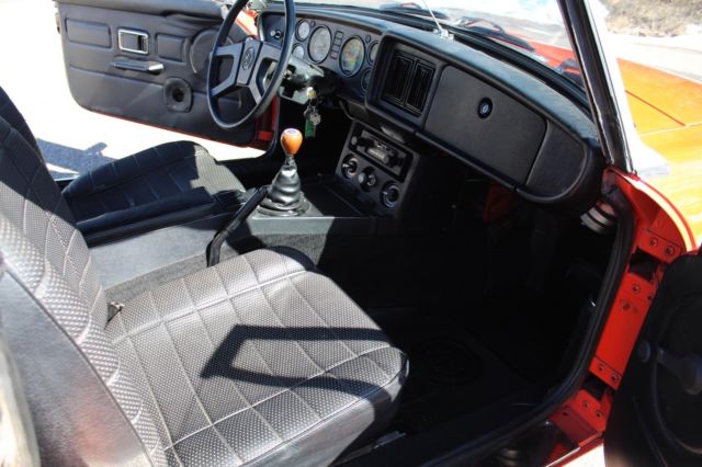 1976 MG MGB - photo 3