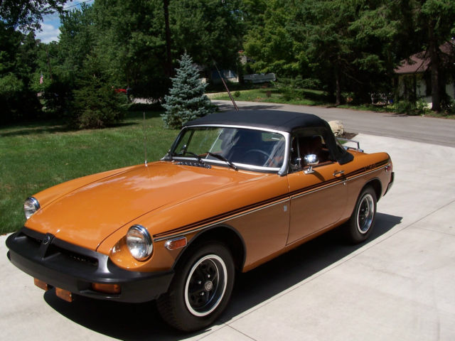1976 MG MGB Convertible - photo 3
