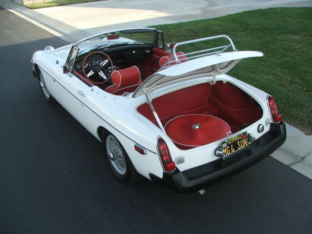 1976 MG MGB Roadster - photo 8