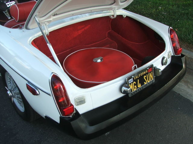 1976 MG MGB Roadster - photo 9