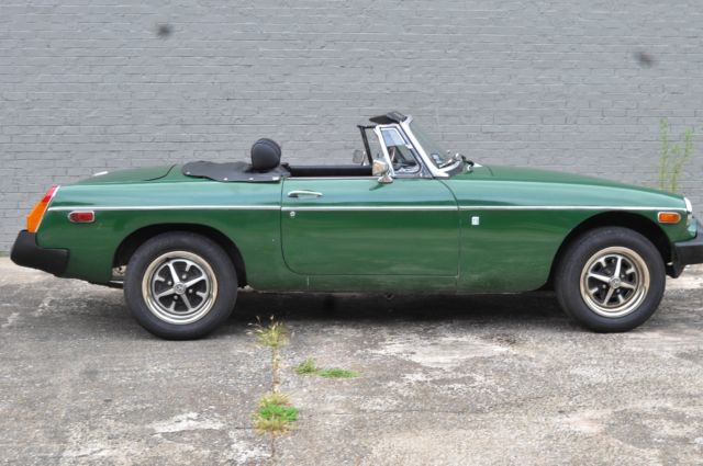 1976 MG MGB - photo 2