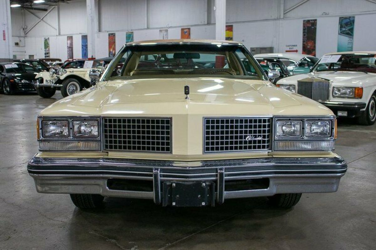 1976 Oldsmobile Ninety-Eight Regency - photo 8