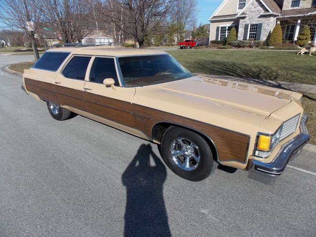 1976 Oldsmobile Custom Cruiser - photo 4