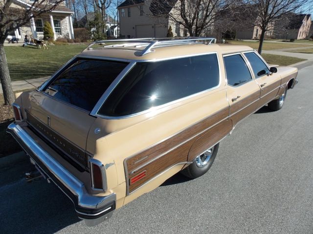 1976 Oldsmobile Custom Cruiser - photo 5
