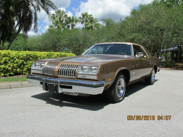 1976 Oldsmobile Cutlass "S" 33,981 original miles - photo 6