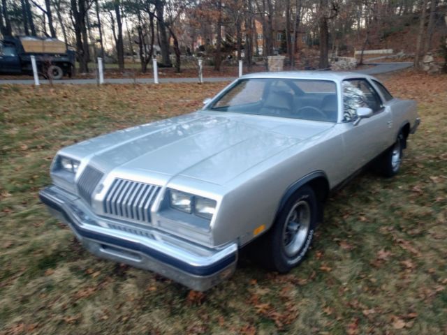 1976 Oldsmobile Cutlass S - photo 2