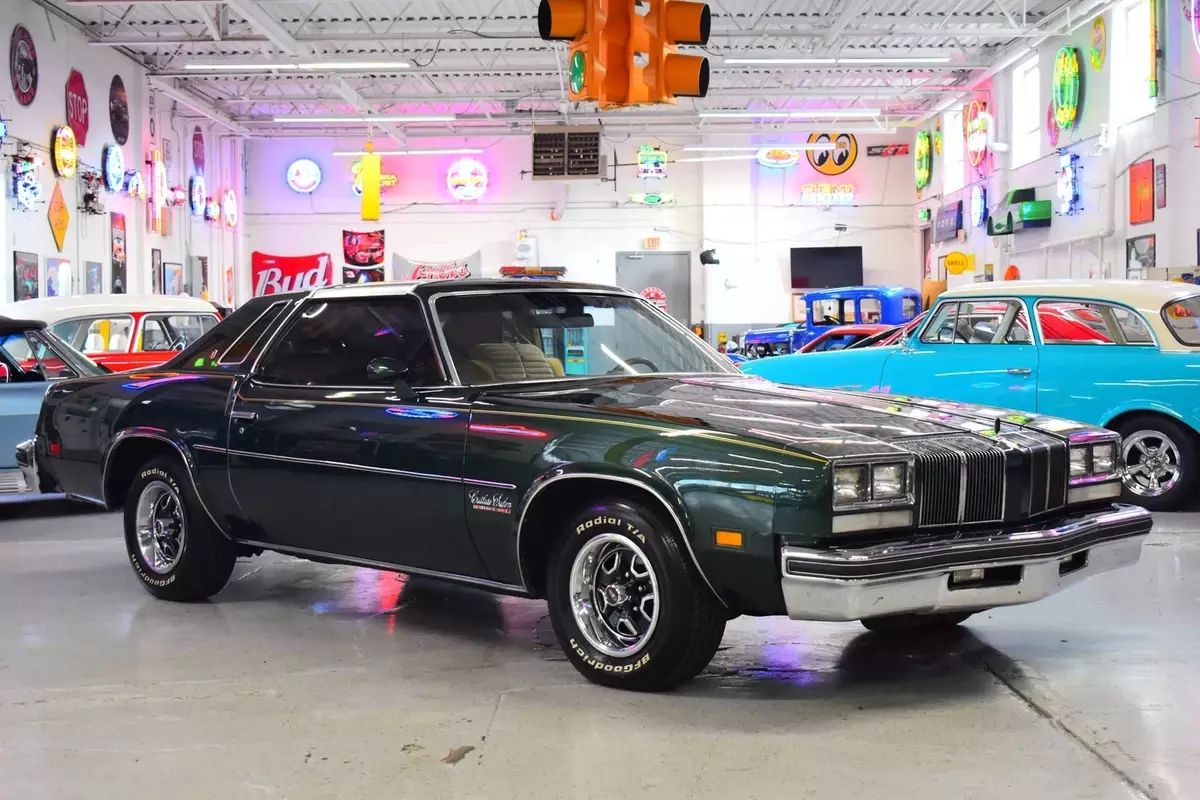 1976 Oldsmobile Cutlass Salon T-Tops, 350 Rocket V8, 1976 Oldsmobile Cutlass Salon T-Tops