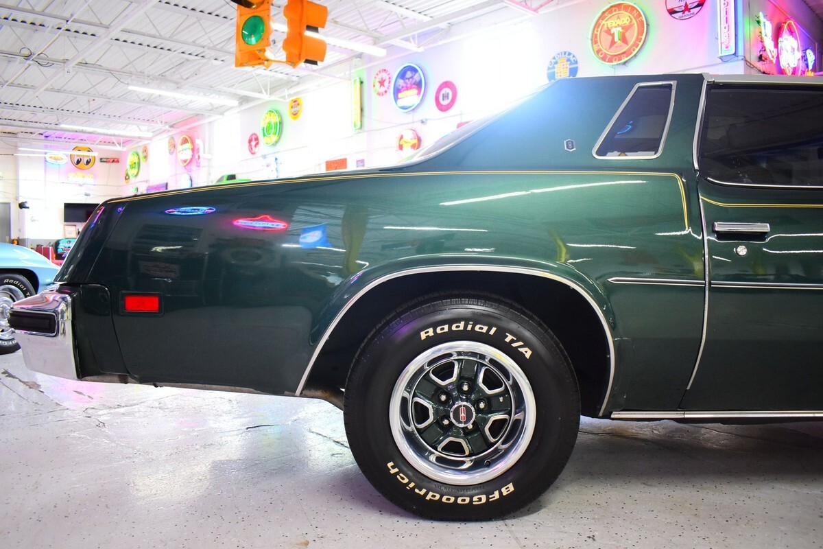 1976 Oldsmobile Cutlass Salon T-Tops - photo 8