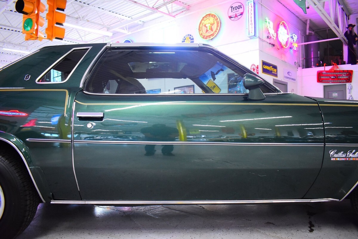 1976 Oldsmobile Cutlass Salon T-Tops - photo 9