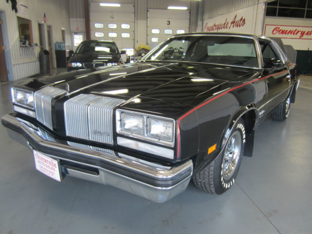 1976 Oldsmobile Cutlass Supreme Brougham 1976 Oldsmobile Cutlass