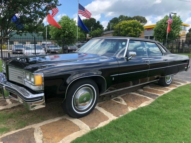 1976 Oldsmobile Ninety-Eight - photo 2