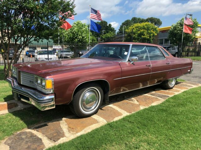 1976 Oldsmobile Ninety-Eight - photo 2