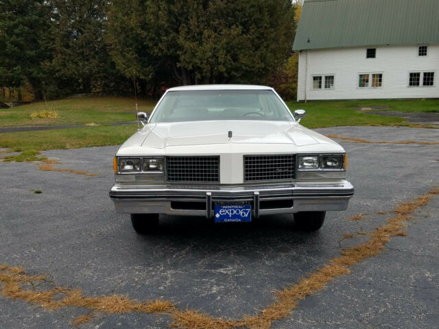 1976 Oldsmobile Ninety-Eight Regency - photo 2