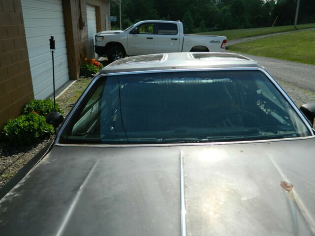 1976 Oldsmobile Cutlass Supreme - photo 12