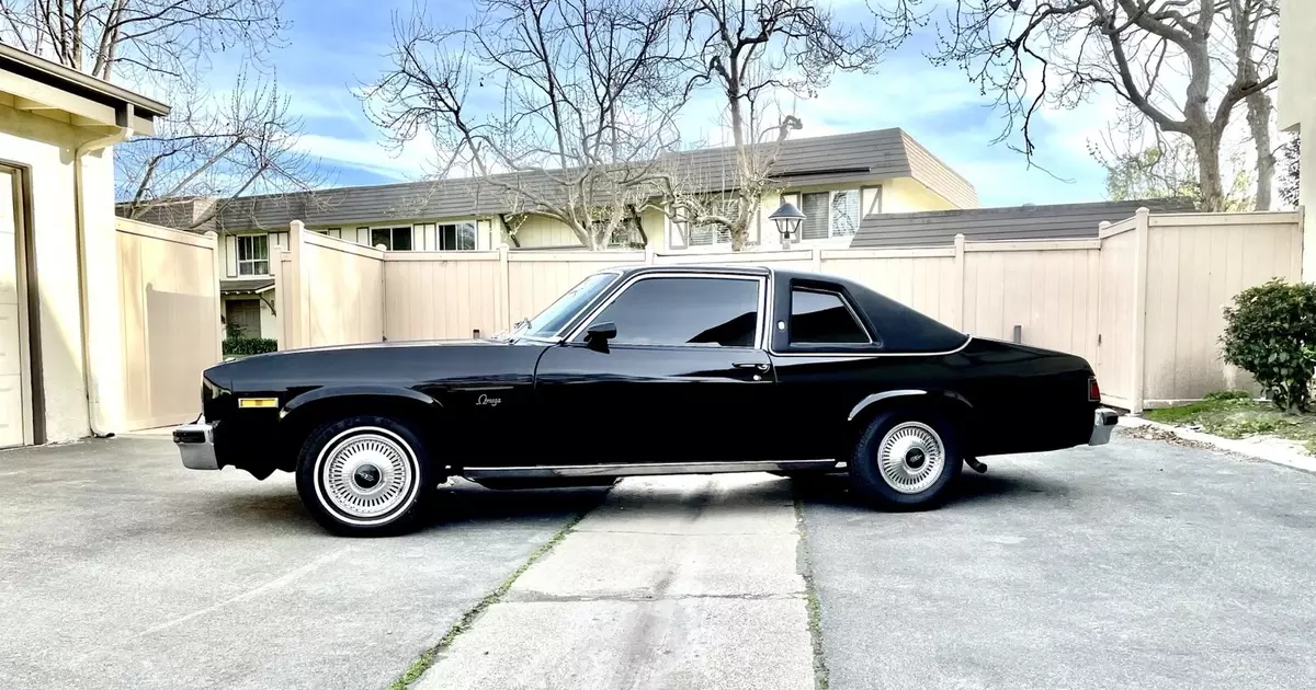 1976 Oldsmobile Omega Coupe Black Brougham 1976 Oldsmobile Brougham Brougham