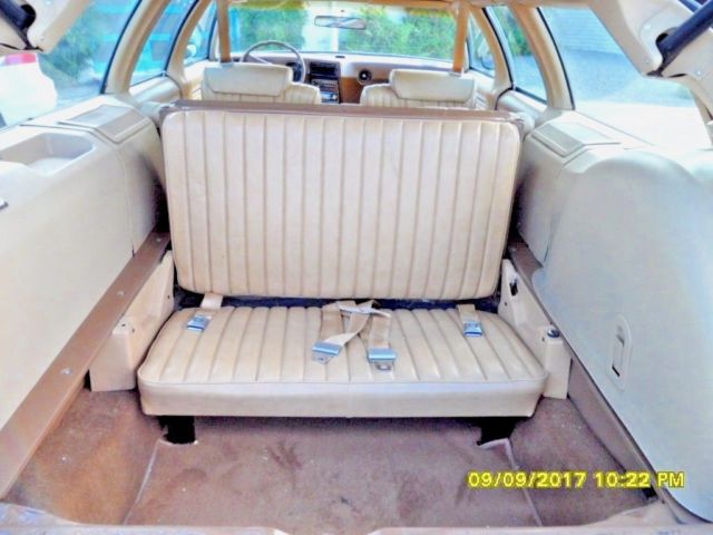 1976 Oldsmobile Vista Cruiser 8 Passenger - photo 13