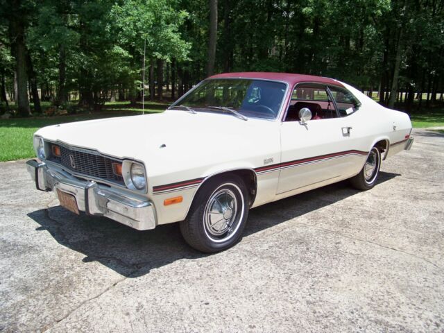 1976 Plymouth Silver Duster! All Original! Very Low Miles! Mopar 1976 Plymouth Duster "Silver Duster" Package