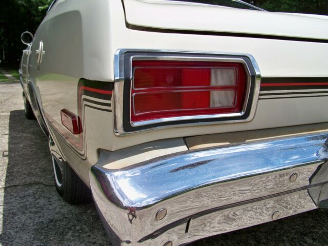 1976 Plymouth Duster "Silver Duster" Package - photo 9